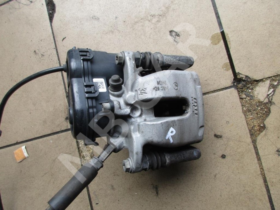 Суппорт задний правый MERCEDES-BENZ CLA-класс C117/X117 рестайлинг (2016 - 2019) фото 1 &mdash; Разборка Мерседес