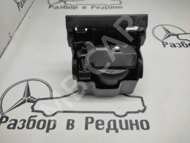 Подстаканник MERCEDES-BENZ S-класс W220 (1998 - 2005) — Разборка Мерседес