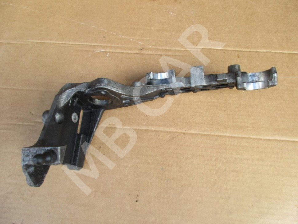 Кронштейн корпуса воздушного фильтра MERCEDES-BENZ GLC-класс Coupe C253 (2016 - 2019) фото 1 &mdash; Разборка Мерседес