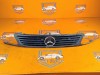 Решетка радиатора MERCEDES-BENZ Vito W638 (1996 - 2003) 108 2.3 CDI MT (79 л.с.) фото 1 &mdash; Разборка Мерседес