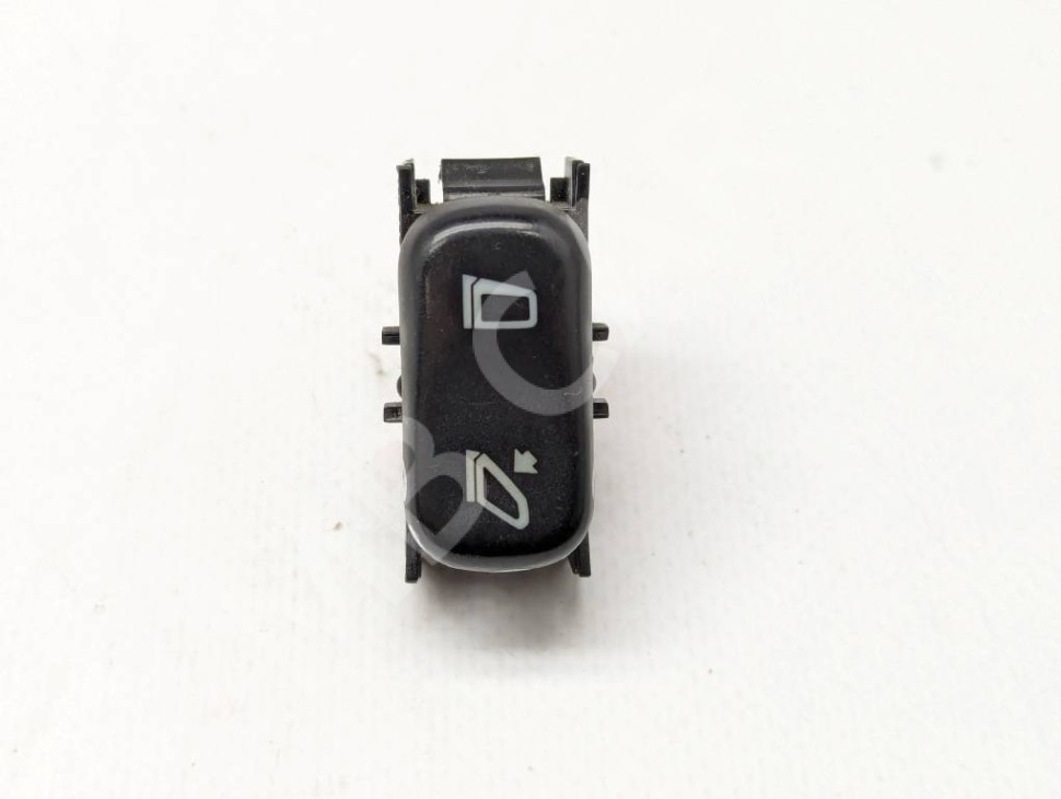 Кнопка регулировки зеркал MERCEDES-BENZ M-класс W163 (1997 - 2001) фото 1 &mdash; Разборка Мерседес