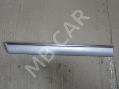Молдинг двери MERCEDES-BENZ E-класс W210/S210 (1995 - 1999) — Разборка Мерседес