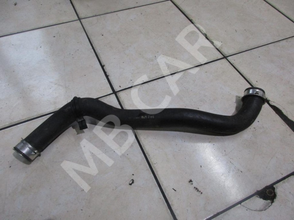 Патрубок радиатора MERCEDES-BENZ E-класс W211/S211 рестайлинг (2006 - 2009) фото 1 — Разборка Мерседес