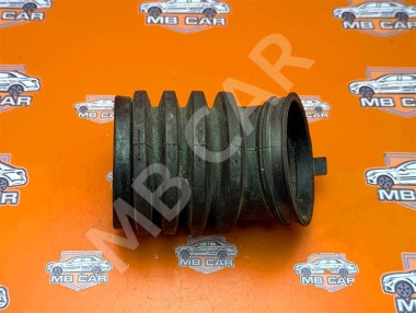 Патрубок воздушный MERCEDES-BENZ M-класс W163 (1997 - 2001) — Разборка Мерседес