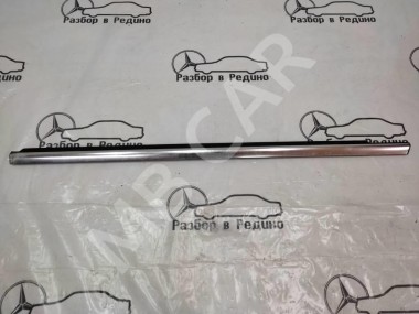 Молдинг стекла двери MERCEDES-BENZ R-класс W251 (2005 - 2007) — Разборка Мерседес