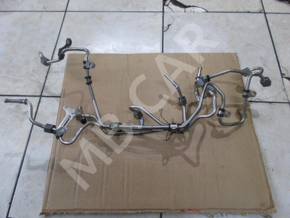 Трубка топливная MERCEDES-BENZ GL-класс X166 (2012 - 2016) фото 1 &mdash; Разборка Мерседес