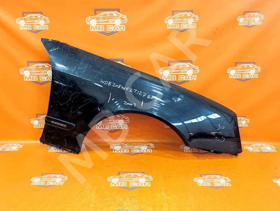 Крыло переднее правое MERCEDES-BENZ CLK-класс C208/A208 рестайлинг (1999 - 2003) фото 1 — Разборка Мерседес