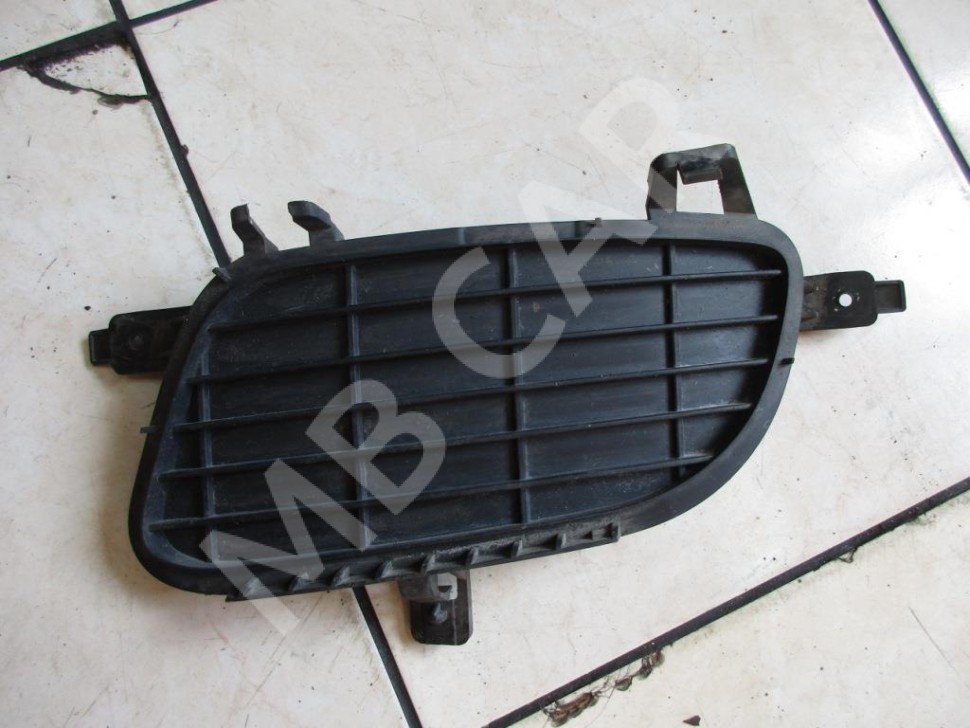 Решетка в бампер MERCEDES-BENZ B-класс W245 (2005 - 2009) фото 1 — Разборка Мерседес