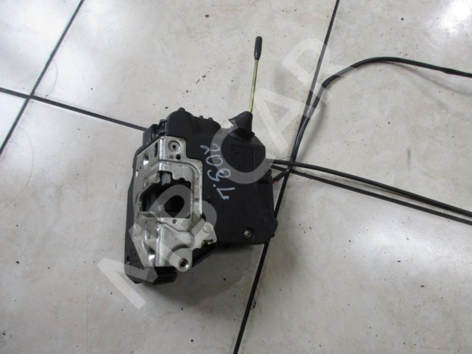 Замок двери передней левой MERCEDES-BENZ CLK-класс C209/A209 (2002 - 2005) фото 1 — Разборка Мерседес