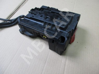 Блок предохранителей MERCEDES-BENZ C-класс W204/S204 (2006 - 2011) — Разборка Мерседес