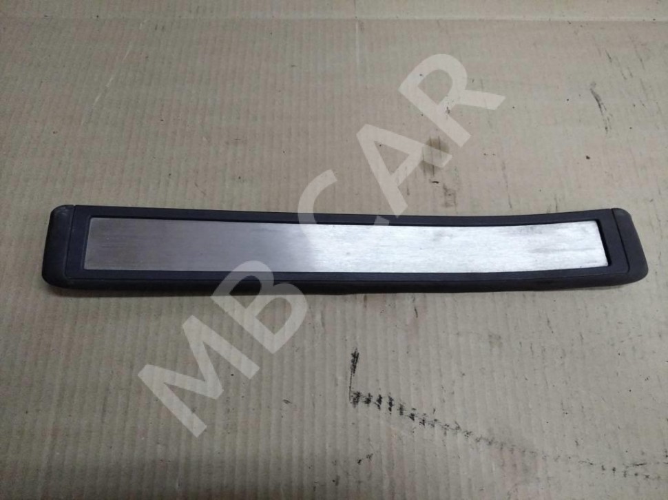 Накладка порога внутренняя MERCEDES-BENZ E-класс W211/S211 (2002 - 2006) фото 1 &mdash; Разборка Мерседес