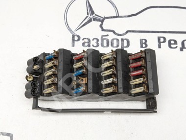 Блок предохранителей MERCEDES-BENZ W124 W124/S124/C124/A124 (1984 - 1993) — Разборка Мерседес