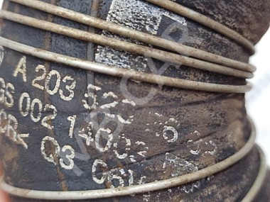 Патрубок интеркулера MERCEDES-BENZ C-класс W203/S203/CL203 (2000 - 2004) — Разборка Мерседес