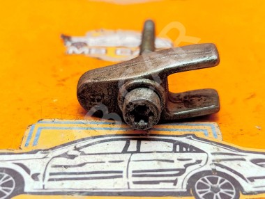 Кронштейн крепления форсунок MERCEDES-BENZ M-класс W163 рестайлинг (2001 - 2005) &mdash; Разборка Мерседес