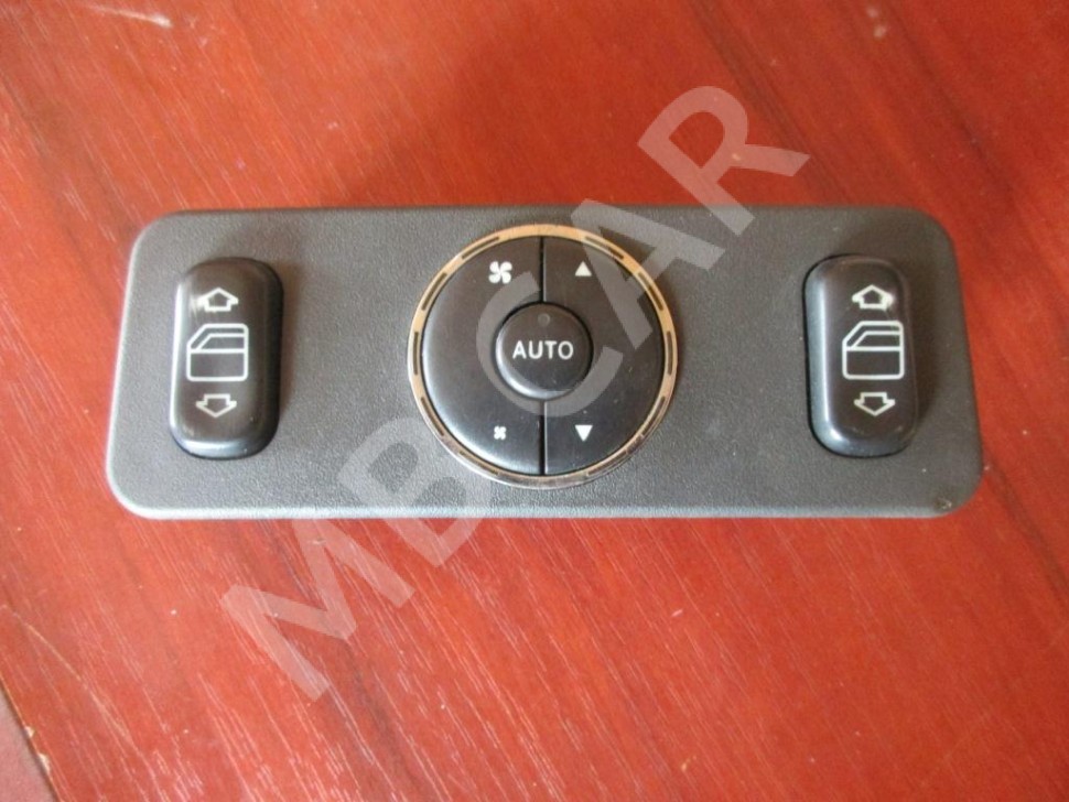 Панель управления климатом MERCEDES-BENZ M-класс W163 рестайлинг (2001 - 2005) фото 1 — Разборка Мерседес
