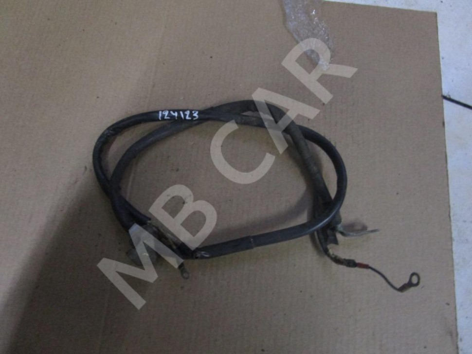 Провод генератора MERCEDES-BENZ E-класс W124/S124/C124/A124 (1984 - 1997) фото 1 — Разборка Мерседес