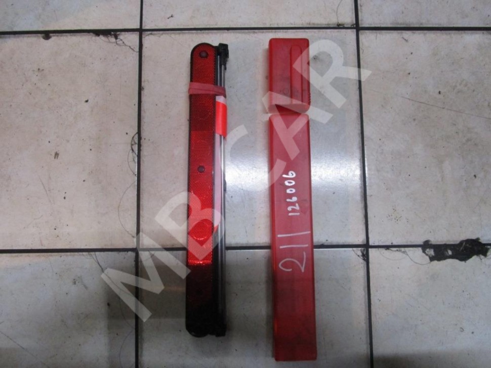 Знак аварийной остановки MERCEDES-BENZ E-класс W211/S211 (2002 - 2006) фото 1 — Разборка Мерседес