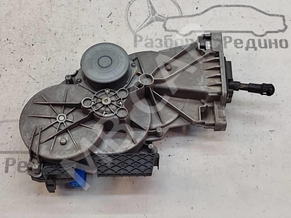 Привод крышки багажника MERCEDES-BENZ GLC-класс AMG X253 (2016 - 2019) фото 1 — Разборка Мерседес