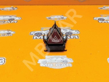 Кнопка аварийной сигнализации MERCEDES-BENZ A-класс W169 (2004 - 2008) — Разборка Мерседес