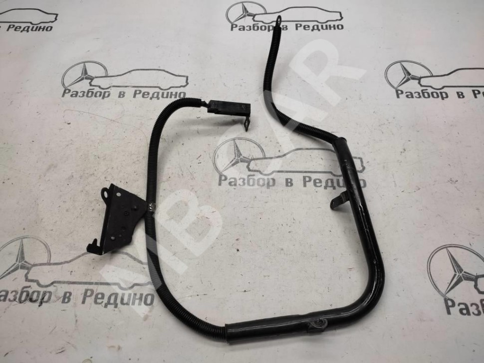 Провод генератора MERCEDES-BENZ C-класс W203/S203/CL203 (2000 - 2004) фото 1 &mdash; Разборка Мерседес