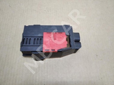 Крышка блока предохранителей MERCEDES-BENZ GLE-класс AMG W166 (2015 - 2019) &mdash; Разборка Мерседес