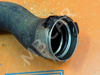 Патрубок интеркулера MERCEDES-BENZ CLS-класс C218/X218 рестайлинг (2014 - 2017) — Разборка Мерседес