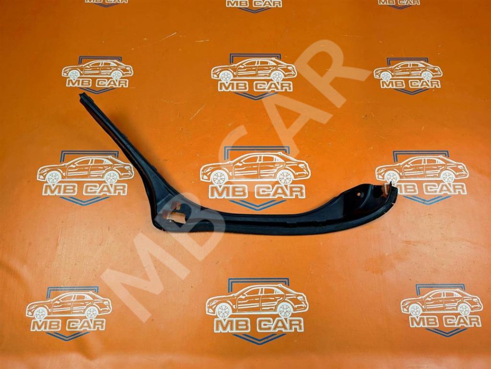 Водосток MERCEDES-BENZ R-класс W251 (2005 - 2007) фото 1 — Разборка Мерседес