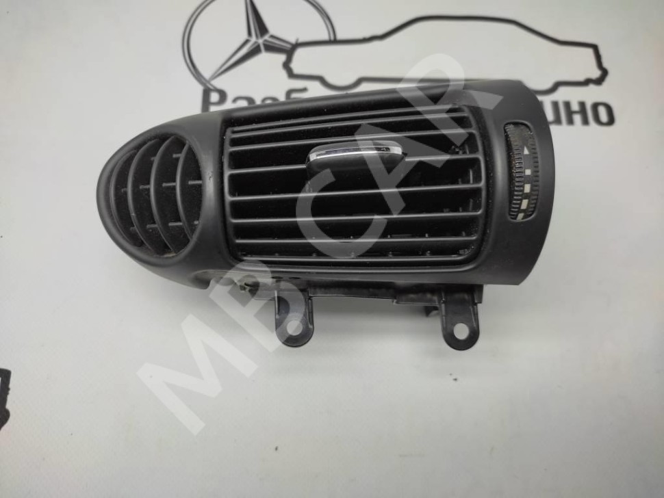Воздуховод MERCEDES-BENZ C-класс W203/S203/CL203 рестайлинг (2004 - 2008) фото 1 — Разборка Мерседес