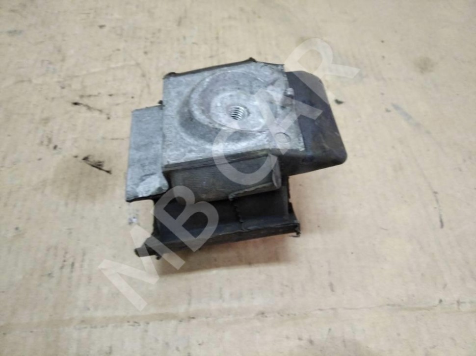 Опора двигателя MERCEDES-BENZ Sprinter W906 (2006 - 2019) фото 1 &mdash; Разборка Мерседес