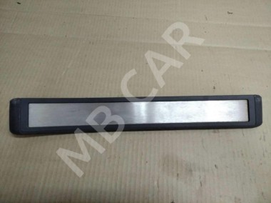 Накладка порога внутренняя MERCEDES-BENZ E-класс W211/S211 (2002 - 2006) — Разборка Мерседес