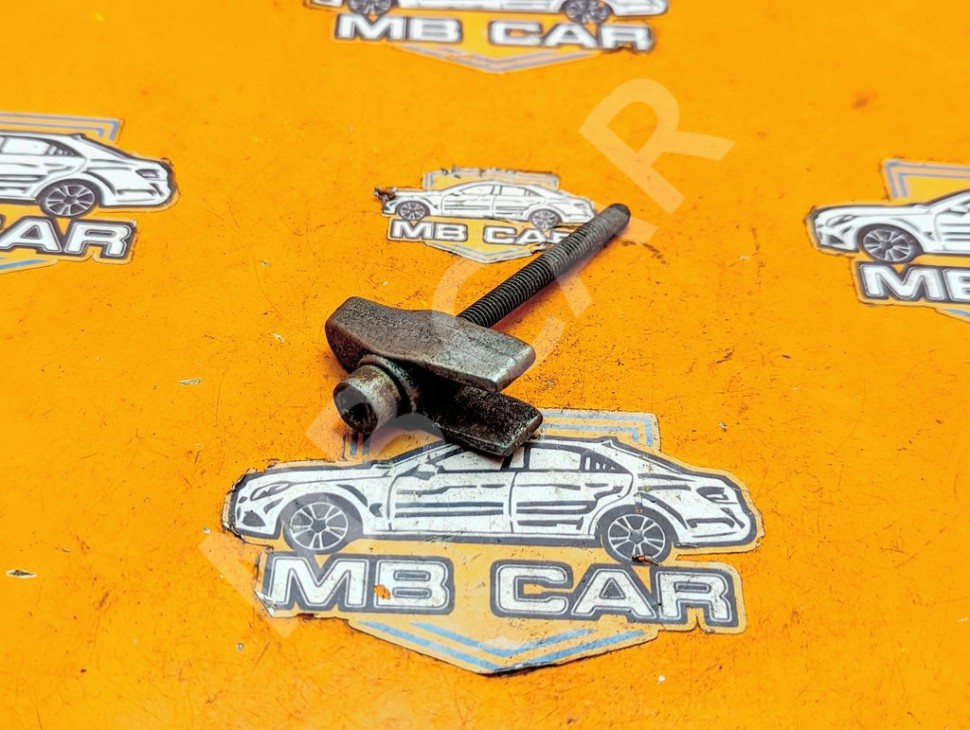 Кронштейн крепления форсунок MERCEDES-BENZ M-класс W163 рестайлинг (2001 - 2005) фото 1 &mdash; Разборка Мерседес