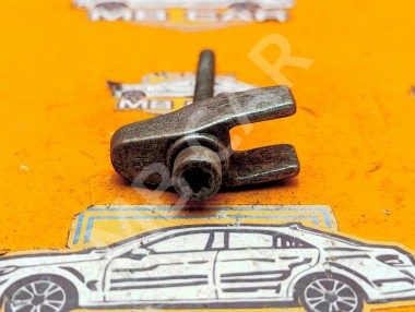 Кронштейн крепления форсунок MERCEDES-BENZ M-класс W163 рестайлинг (2001 - 2005) &mdash; Разборка Мерседес