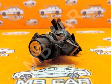 Личинки дверей MERCEDES-BENZ C-класс W204/S204/С204 рестайлинг (2011 - 2015) &mdash; Разборка Мерседес