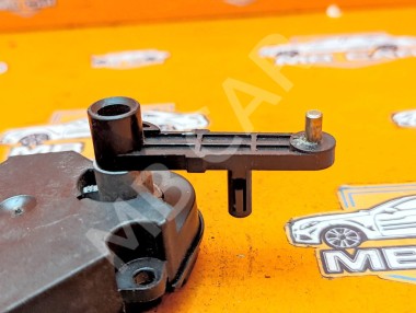 Сервоприводы печки MERCEDES-BENZ M-класс W163 (1997 - 2001) &mdash; Разборка Мерседес