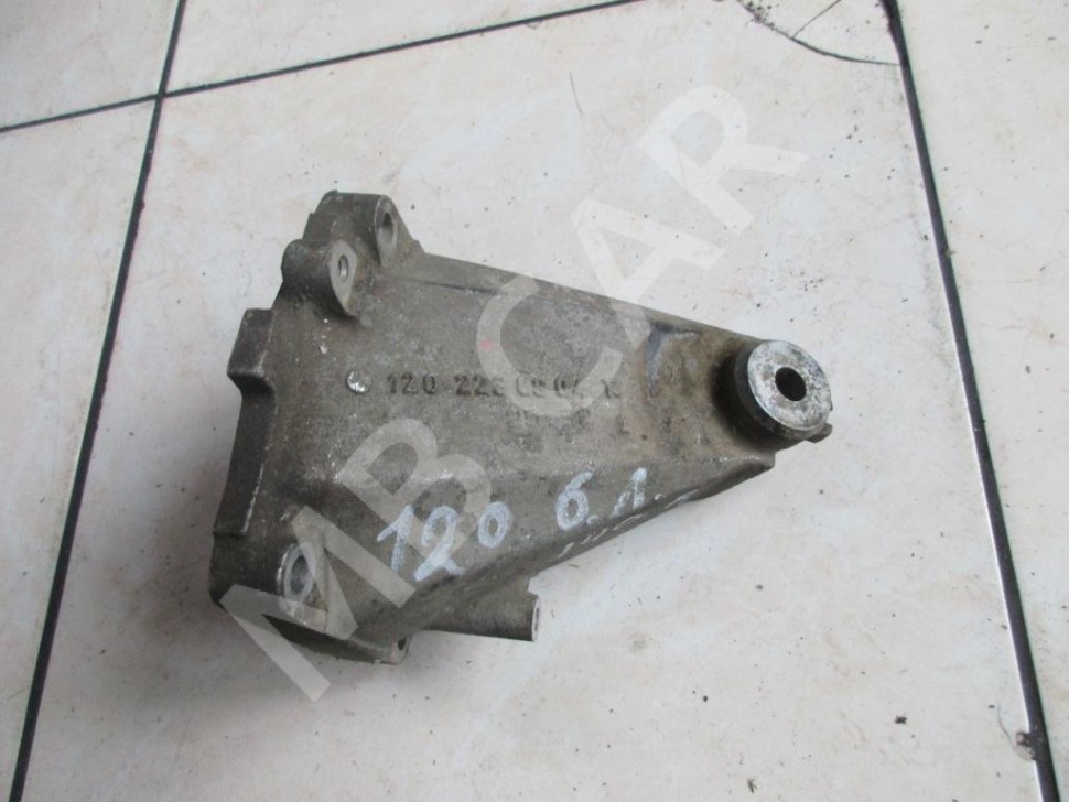 Лапа правая MERCEDES-BENZ S-класс W140 (1991 - 1998) фото 1 &mdash; Разборка Мерседес