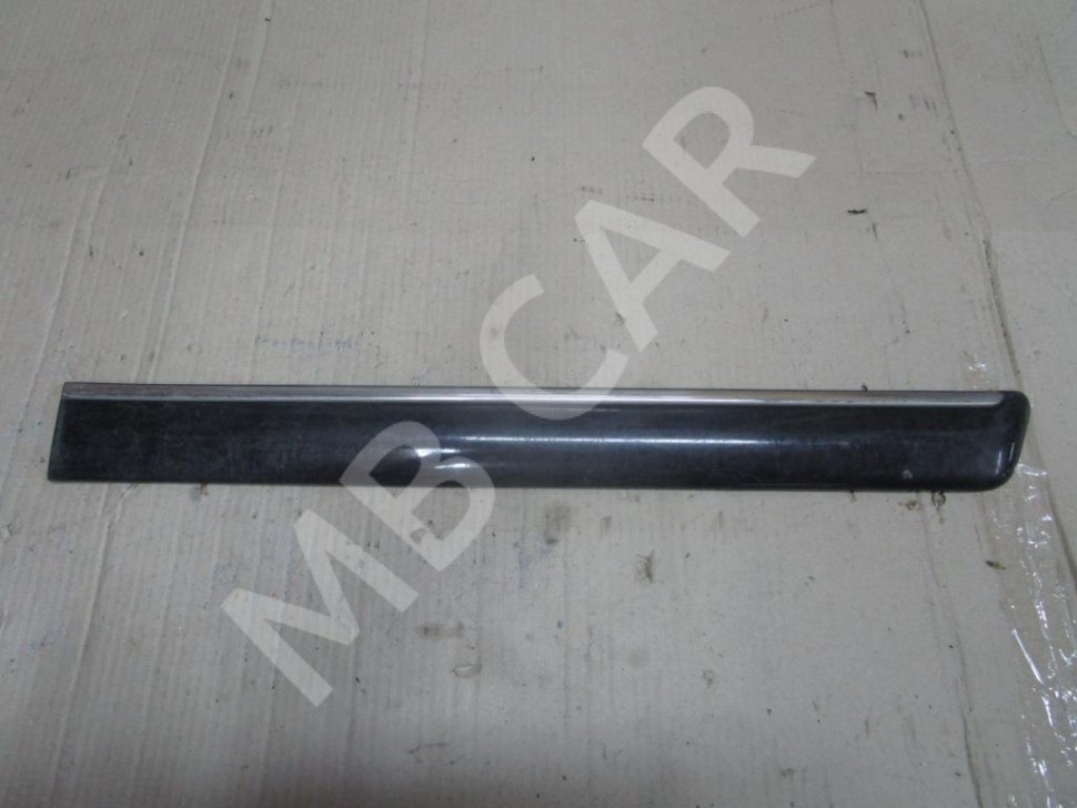 Молдинг двери MERCEDES-BENZ E-класс W210/S210 (1995 - 1999) фото 1 — Разборка Мерседес
