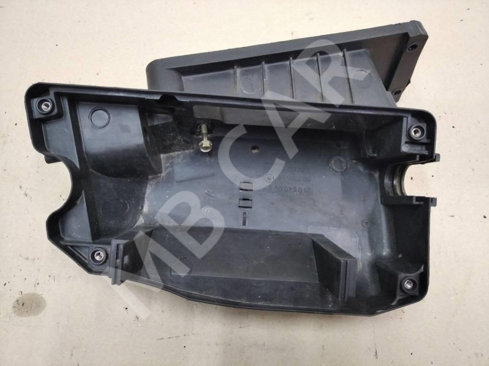 Корпус блока предохранителей MERCEDES-BENZ E-класс W210/S210 (1995 - 1999) фото 1 — Разборка Мерседес