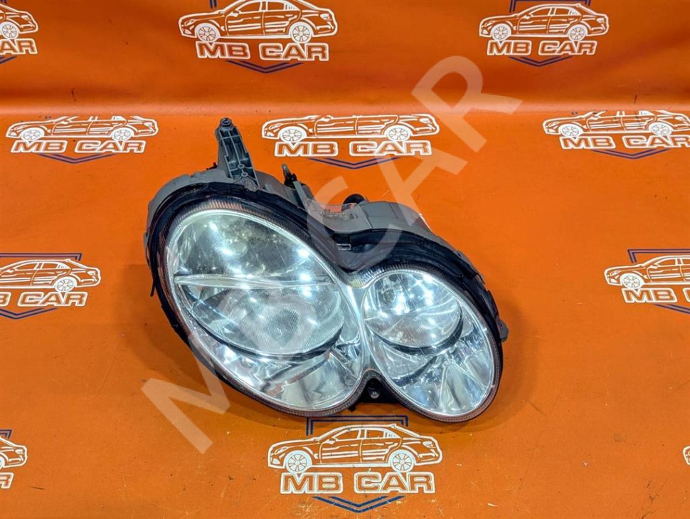 Фара правая MERCEDES-BENZ CLK-класс C209/A209 (2002 - 2005) фото 1 &mdash; Разборка Мерседес