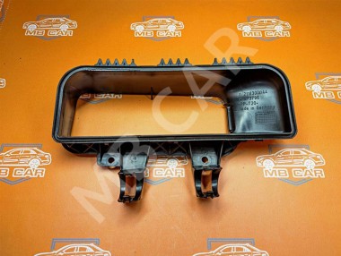 Воздухозаборник MERCEDES-BENZ E-класс W211/S211 (2002 - 2006) — Разборка Мерседес