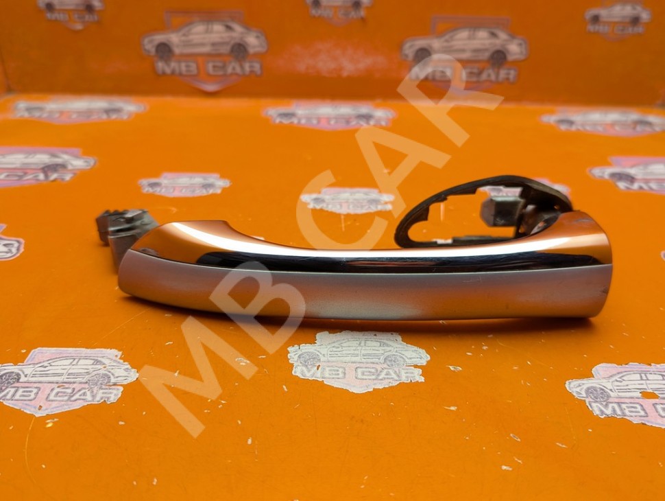 Ручка двери наружняя MERCEDES-BENZ S-класс W220 (1998 - 2005) фото 1 &mdash; Разборка Мерседес