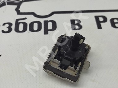 Плафон подсветки номера MERCEDES-BENZ S-класс W221 рестайлинг (2009 - 2013) — Разборка Мерседес