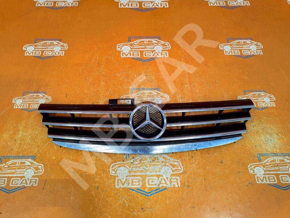 Решетка радиатора MERCEDES-BENZ A-класс W169 (2004 - 2008) фото 1 &mdash; Разборка Мерседес