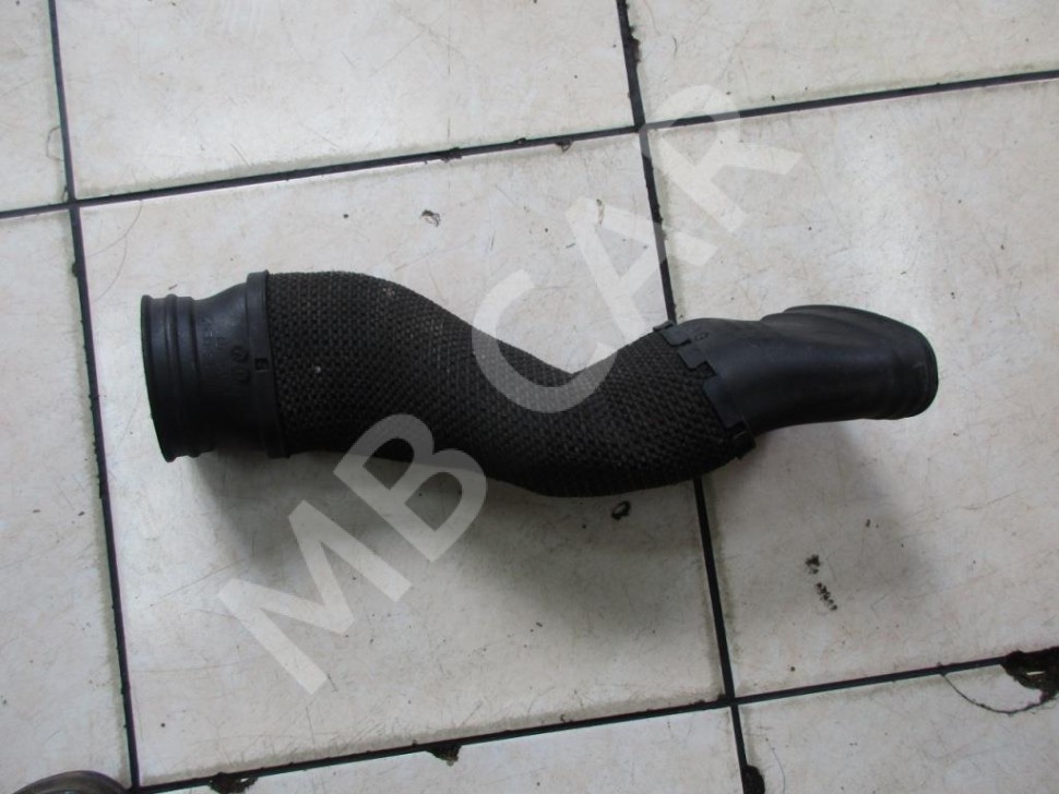 Патрубок воздушный MERCEDES-BENZ E-класс W211/S211 рестайлинг (2006 - 2009) фото 1 &mdash; Разборка Мерседес