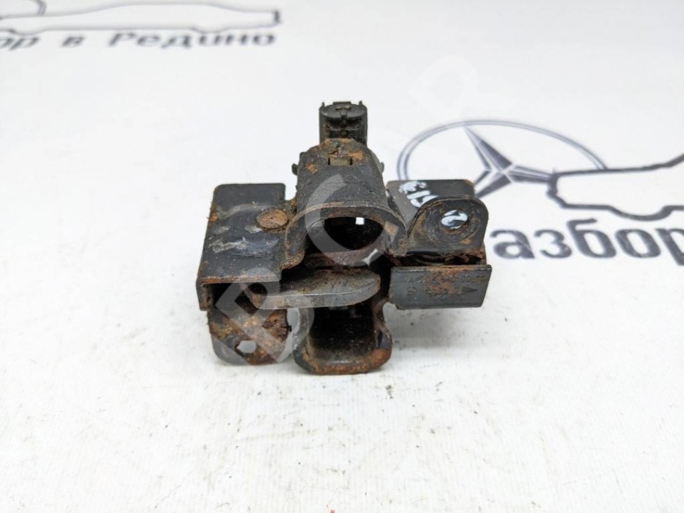 Замок капота MERCEDES-BENZ C-класс W203/S203/CL203 (2000 - 2004) фото 1 — Разборка Мерседес