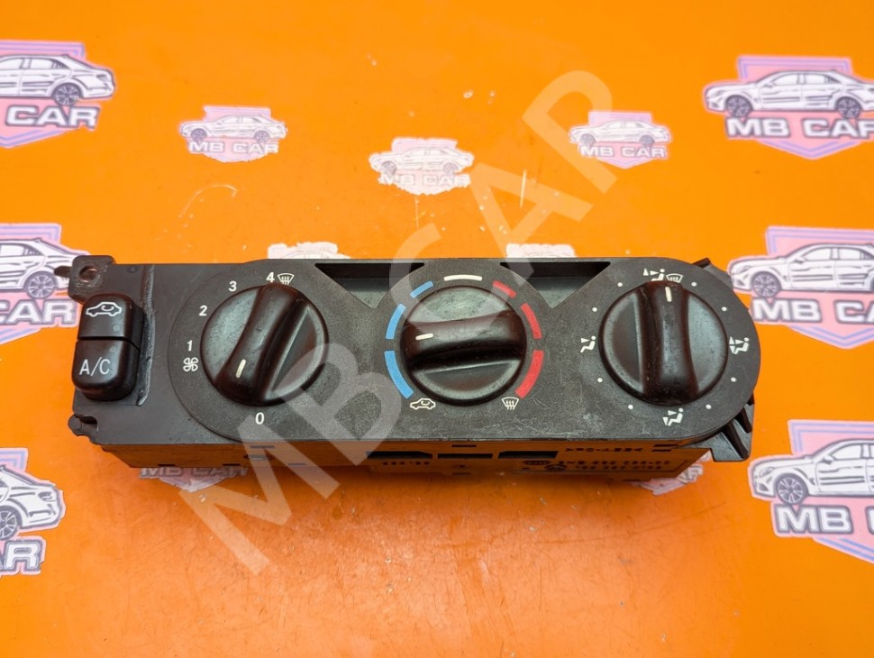 Панель управления климатом MERCEDES-BENZ M-класс W163 (1997 - 2001) фото 1 &mdash; Разборка Мерседес