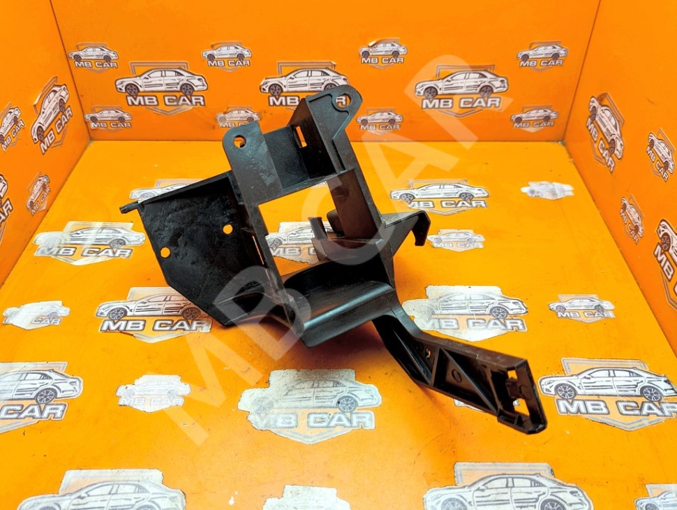 Кронштейн крепления ЭБУ MERCEDES-BENZ M-класс W163 (1997 - 2001) фото 1 &mdash; Разборка Мерседес