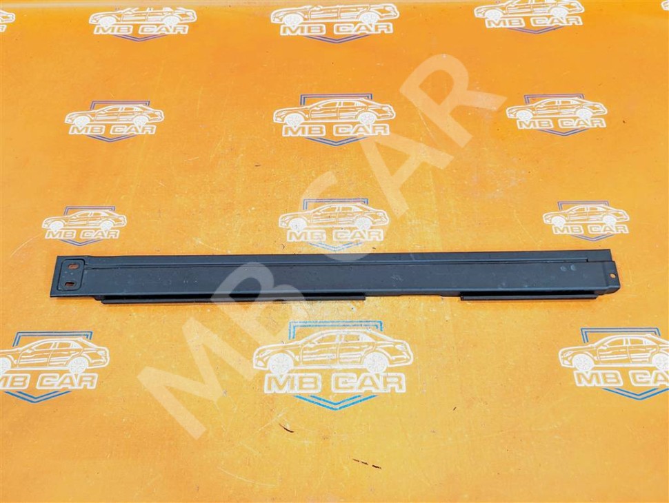 Накладка MERCEDES-BENZ GLE-класс Coupe C292 (2015 - 2019) фото 1 — Разборка Мерседес