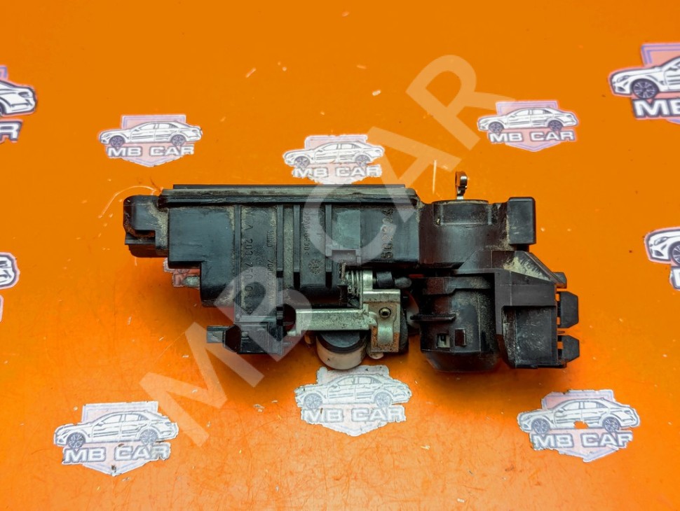 Кнопка открытия багажника MERCEDES-BENZ E-класс W211/S211 (2002 - 2006) фото 1 — Разборка Мерседес