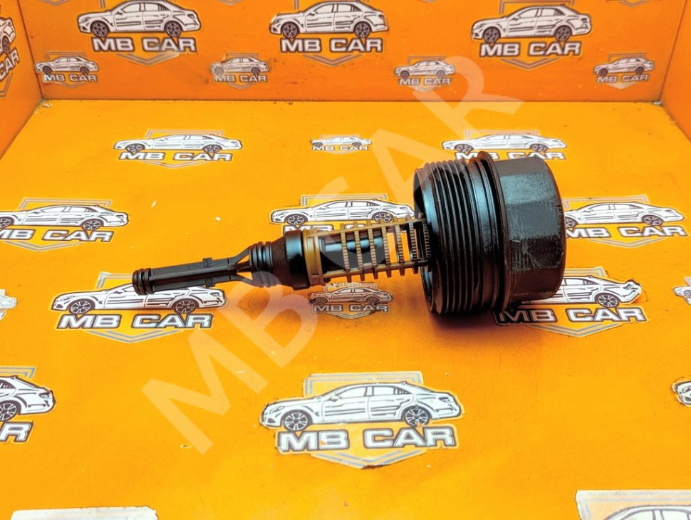 Крышка масляного фильтра MERCEDES-BENZ V-класс W639 (2003 - 2014) фото 1 &mdash; Разборка Мерседес