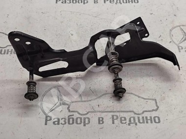 Кронштейн компрессора подвески MERCEDES-BENZ R-класс W251 (2005 - 2007) — Разборка Мерседес